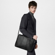 Портфель Louis Vuitton Voyage PM